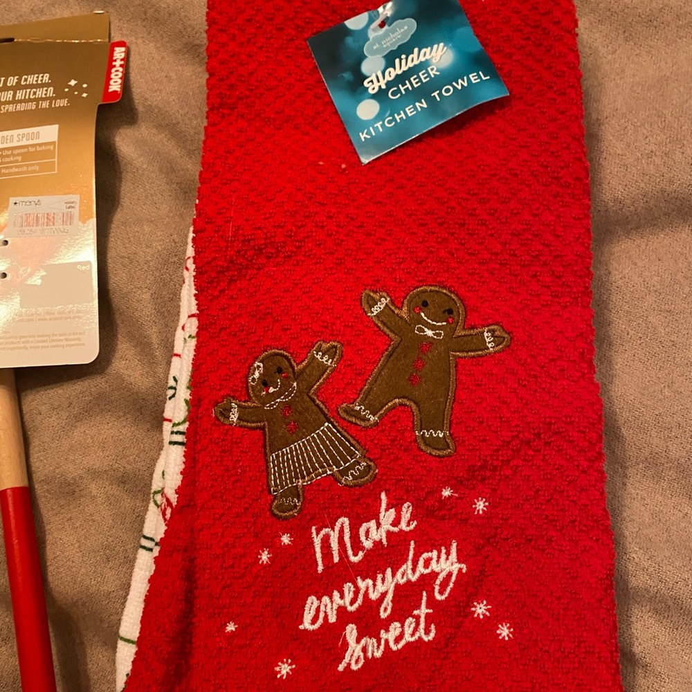 Set of two Christmas towels NEW